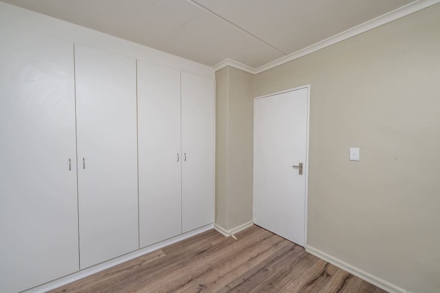 2 Bedroom Property for Sale in Buh Rein Estate Western Cape